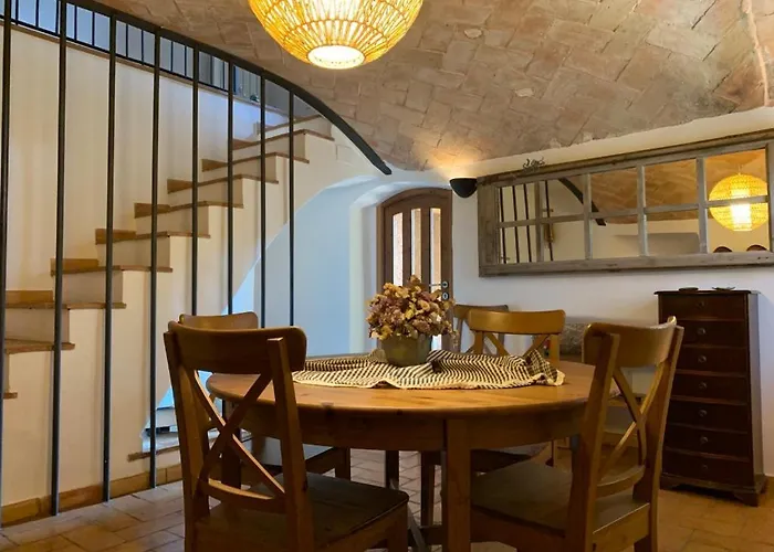 Cal Secretari Villa